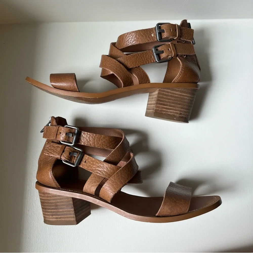 Madewell Lora Block Heel in Tan Leather